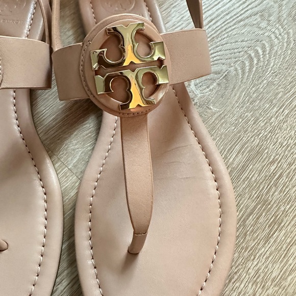 Tory Burch nude sandals - Picture 3 of 8